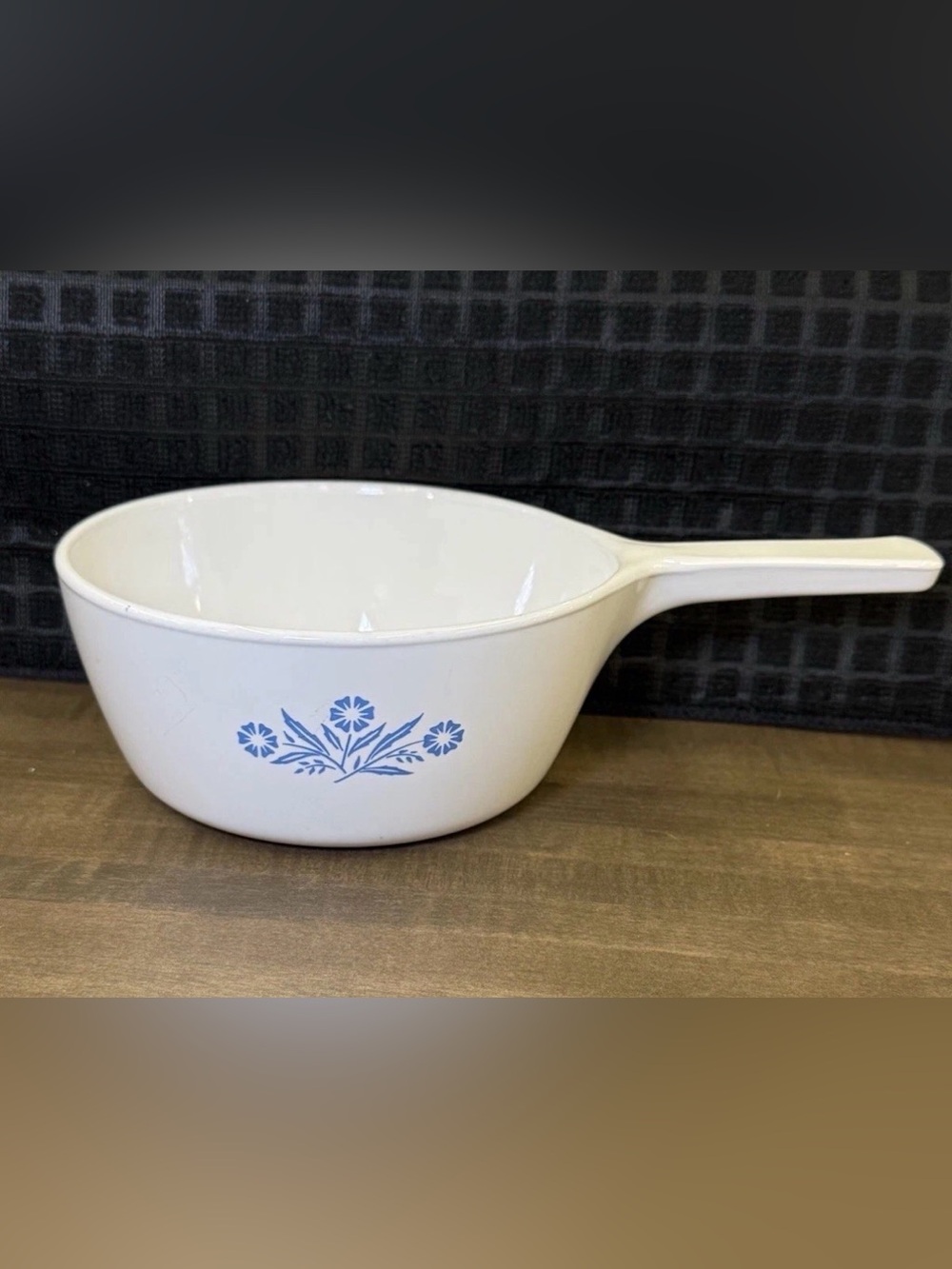 CorningWare Blue Cornflower P-82-B 1.5 Pint
Sauce Pan Vintage No Lid USA